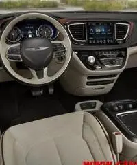 CHRYSLER Pacifica 2017 - 7/8 POSTI - DISP. GPL