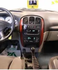 CHRYSLER Voyager 2.5 CRD cat LX