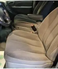 CHRYSLER Voyager 2.5 CRD cat LX