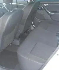 DACIA Duster 16 Laureate 4x4 105cv