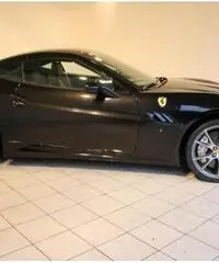 FERRARI California DCT
