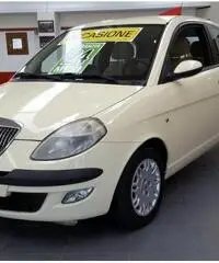 LANCIA Ypsilon 1.2 2004