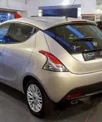 LANCIA Ypsilon 1.2 69 CV 5 porte Gold