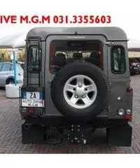 LAND ROVER Defender 110 2.4 TD4 Station Wagon SE