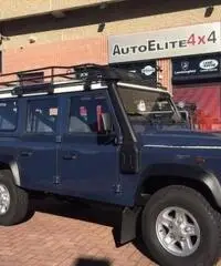 LAND ROVER Defender 110 2.4 TD4 Station Wagon E