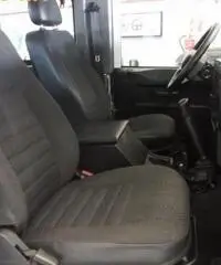 LAND ROVER Defender 90 2.4 TD4 Station Wagon S