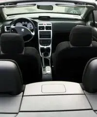 Peugeot 307 2.0 16V CABRIO con SENSORI DI PARCHEGGIO POST.