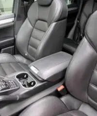 PORSCHE Cayenne 4.8 Turbo