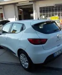 Renault Clio 1.2 75CV 5 porte Live X NEOPATENTATI