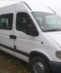 RENAULT Master T35 2.5dCi16V PM-TA Combi Conf. nissan interstar