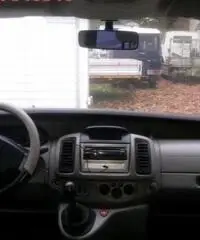 RENAULT Trafic T27 1.9 dCi/100CV PC-TN Combi opel vivaro