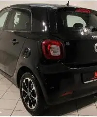 SMART ForFour 60 1.0 Black Passion