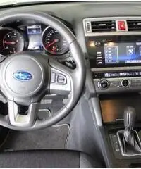 SUBARU OUTBACK 2.0 Lineartronic Comfort