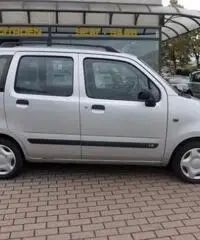 SUZUKI Wagon R+ 1.3i 16V cat 4x4 GL