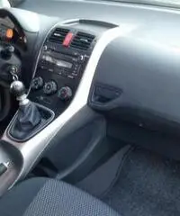 TOYOTA Auris 1.6 5 porte Sol