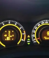 TOYOTA Auris 1.6 5 porte Sol