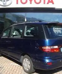 TOYOTA Previa 2.0 Tdi D-4D
