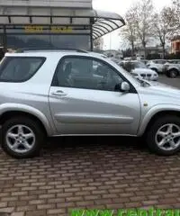 TOYOTA RAV 4 RAV4 2.0 16V cat 3 porte Sol