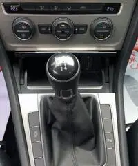 Volkswagen Golf 1.6TDI 5P BMT RADIO MEDIA Park ant&pos 110CV