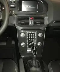 VOLVO V40 D2 Geartronic Momentum