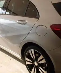 MERCEDES-BENZ A 200 d Automatic 4Matic Sport