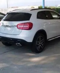 MERCEDES-BENZ GLA 200 d Automatic Enduro Activity