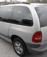 CHRYSLER Voyager 2.5 turbodiesel LE