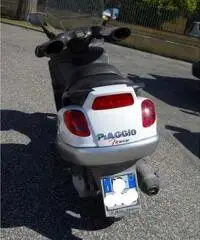 Scooter Piaggio x9 cc 250 sl anno 2002