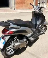 Piaggio Beverly 200
