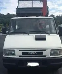 IVECO Daily 35.12 2.8 TDI ribaltabile + gru Ferrari