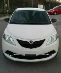 LANCIA Ypsilon 1.2 69 CV 5 porte Silver