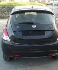 LANCIA Ypsilon 1.2 69 CV 5 porte Silver