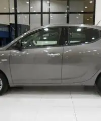 LANCIA Ypsilon 1.2 69 CV 5 porte Gold
