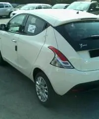LANCIA Ypsilon 1.2 69 CV 5 porte Silver