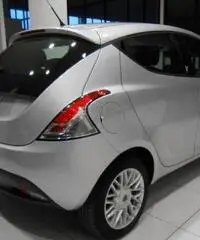LANCIA Ypsilon 1.2 69 CV 5 porte Gold