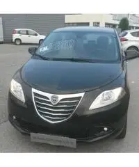 LANCIA Ypsilon 1.2 69 CV 5 porte Silver