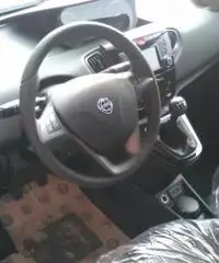 LANCIA Ypsilon 1.3 MJT 16V 95 CV KM0 5 porte S&S Silver