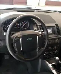 LAND ROVER Freelander 2.2 TD4 SE