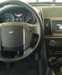 LAND ROVER Freelander 2.2 TD4 SE