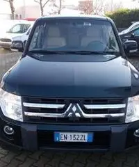 MITSUBISHI Pajero 3.2 DI-D 16V aut. 5p. Instyle DPF