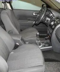 RENAULT Megane GRANTOUR LUXE 2.0i CV135-No garanzia!!