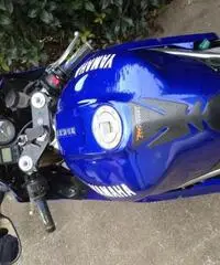 Yamaha r1 1998
