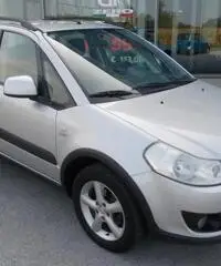 SUZUKI SX4 1.9 DDiS 4WD Outdoor Line