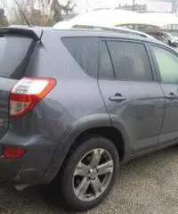 TOYOTA RAV 4 RAV4 Crossover 2.2 D-Cat A/T 150 CV Executive