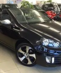 VOLKSWAGEN Golf CABRIO 1.6 TDI Sport + Pack Sport GTI