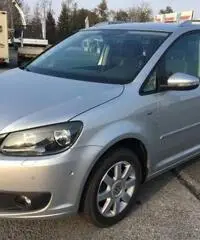 VOLKSWAGEN Touran 1.6 TDI 105CV LIFE NAVI/PARK ASSIST