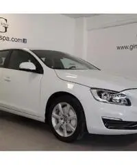 Volvo V60 D3 Dynamic Edition - KM0
