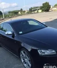 AUDI S5 4.2 V8 quattro tiptronic