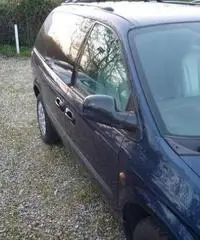 CHRYSLER Voyager 2.5 CRD cat LS