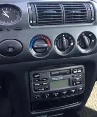 FORD Escort 1.6i 16V cat Station Wagon Ghia